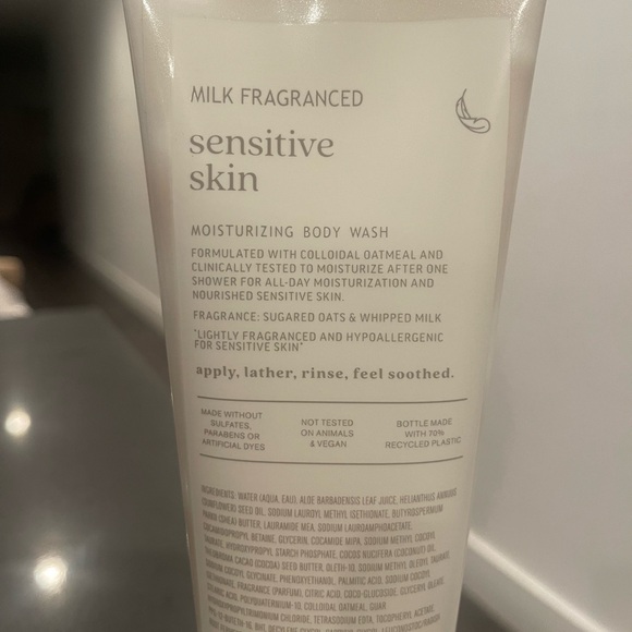 Bath and Body Works: Milk Fragranced Body Wash - Picture 3 of 5